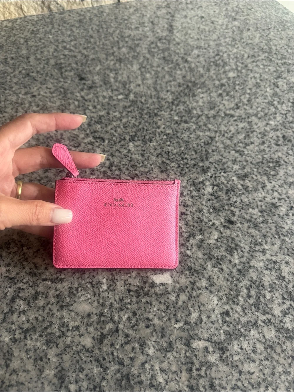 Coach Pink Leather Zip Card Case Keyring - Coach - NEW